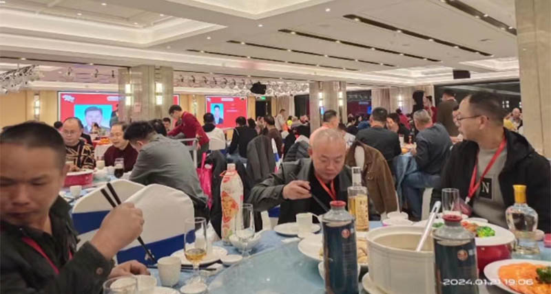 凝心聚力 共赢未来丨广西灵山丰塘商会2024新春团拜会圆满举行